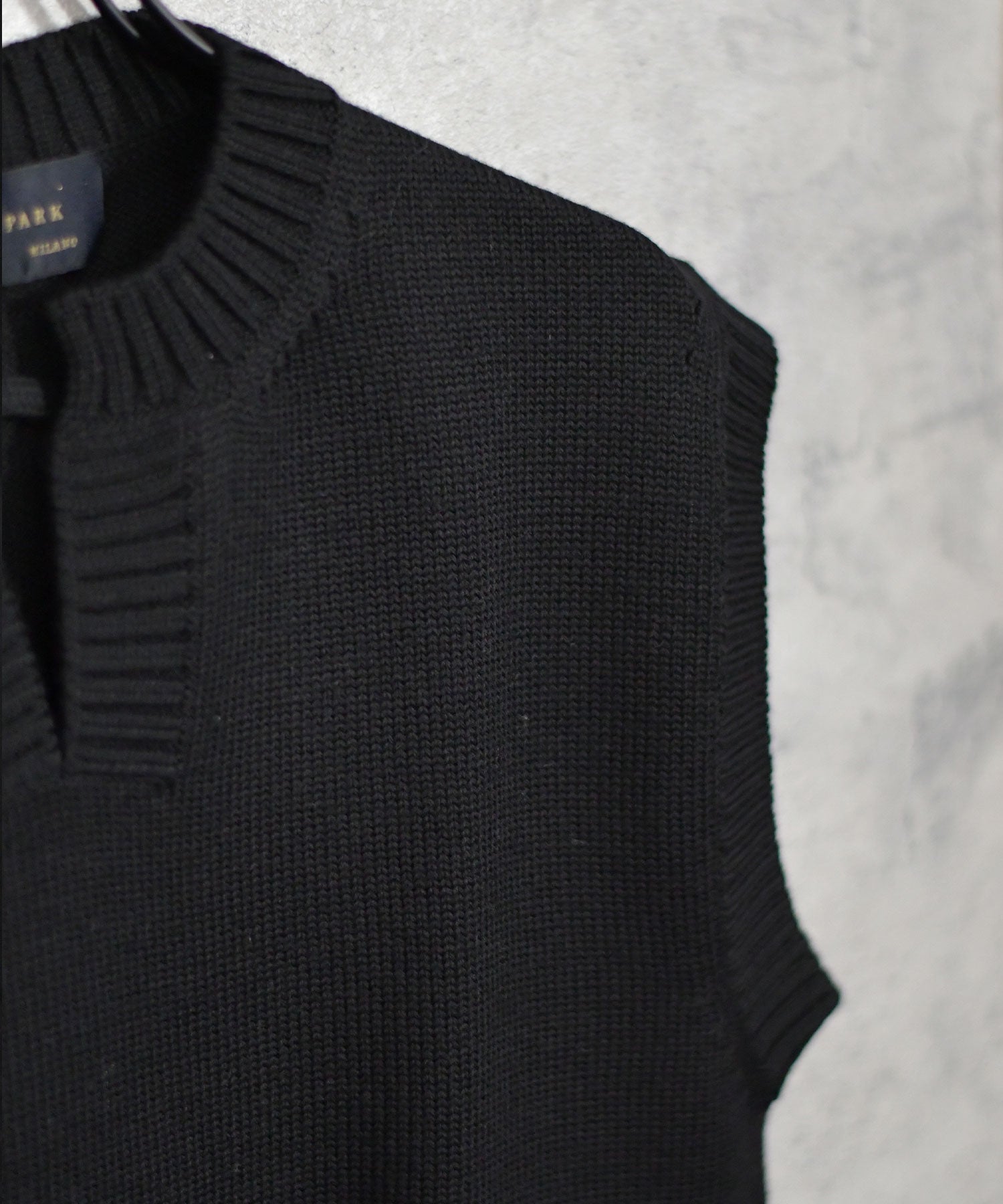 Yuriページ 56designのこのトップス、肌触りめっちゃいい〜🥺 カラバリも豊富・:*+