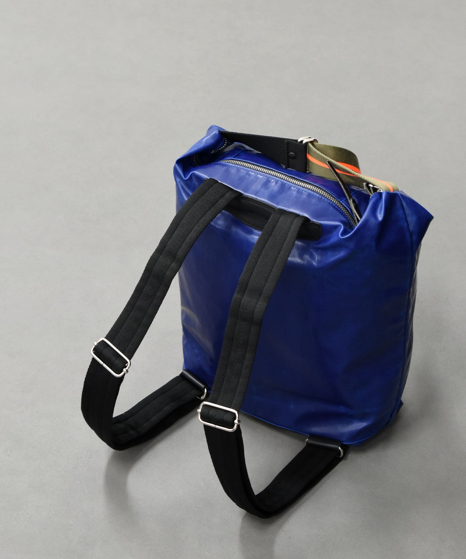 JACK GOMME – in Touch STYLE & DESIGN