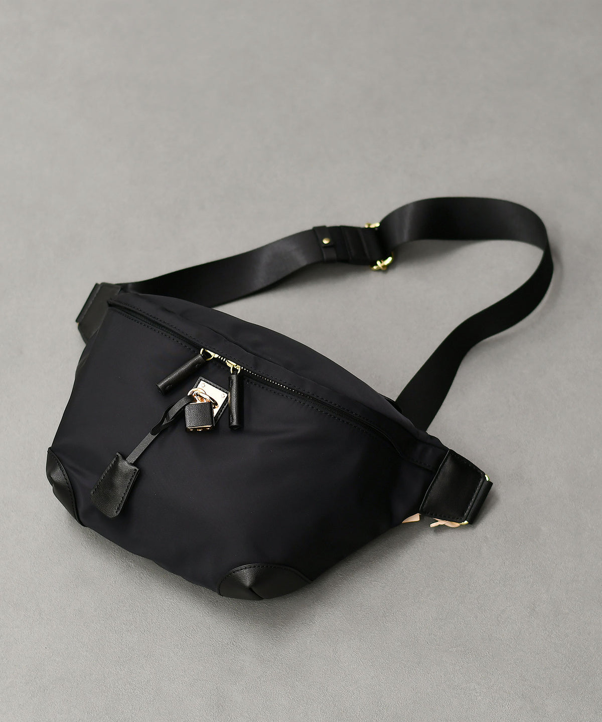 バッグ　mica della valle / ミカデラヴァッレNA0051CLFION