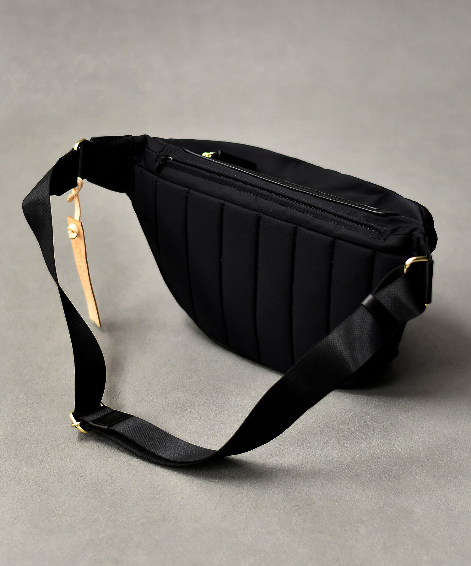 バッグ mica della valle / ミカデラヴァッレNA0051CLFION – in Touch