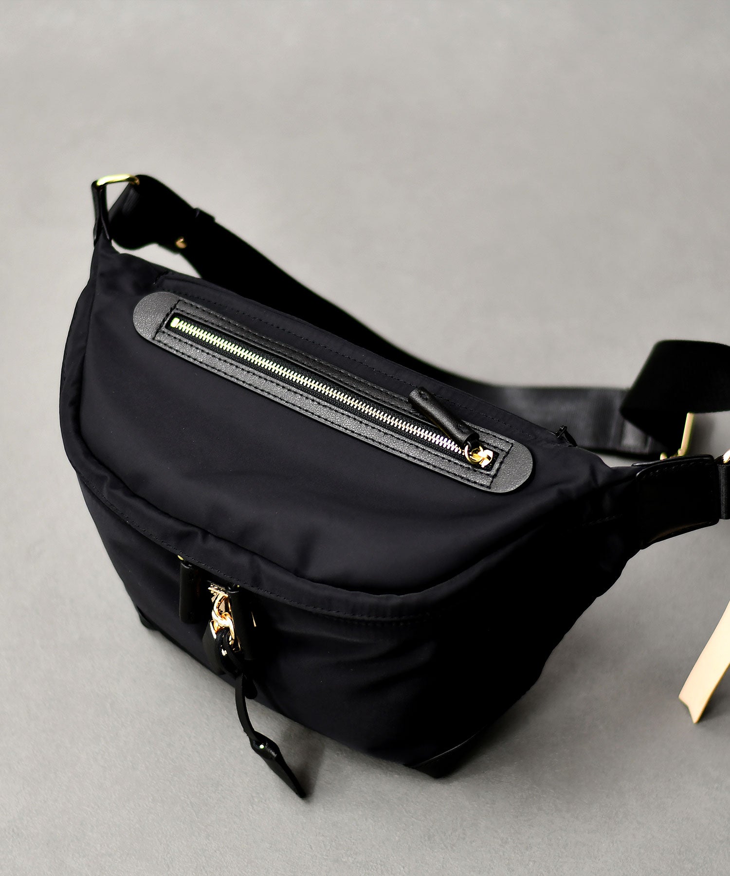 バッグ mica della valle / ミカデラヴァッレNA0051CLFION – in Touch